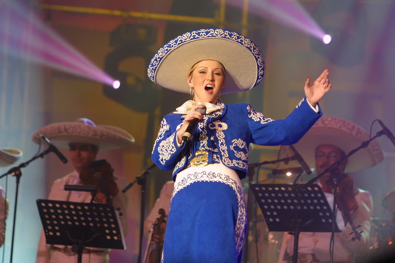 Si de algo se siente orgullosa 'la Villarreal' es de sus raíces mexicanas. Y en 2006 lanzó su primer disco como cantante de ranchero titulado 'Orgullo de mujer'. Un nuevo sueño cumplido de la cantante.