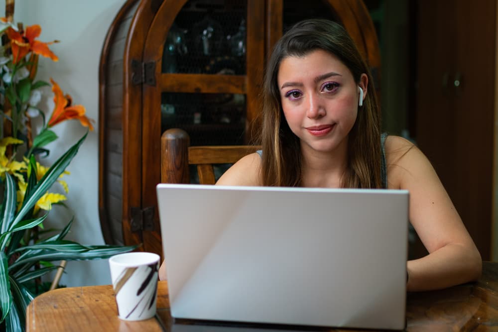 Es momento de reafirmar tus valores, de poner las cosas en orden, de archivar todo aquello que debe ser archivado, elimina todo aquello de tu computadora que está ocupando espacio y memoria.
<br>