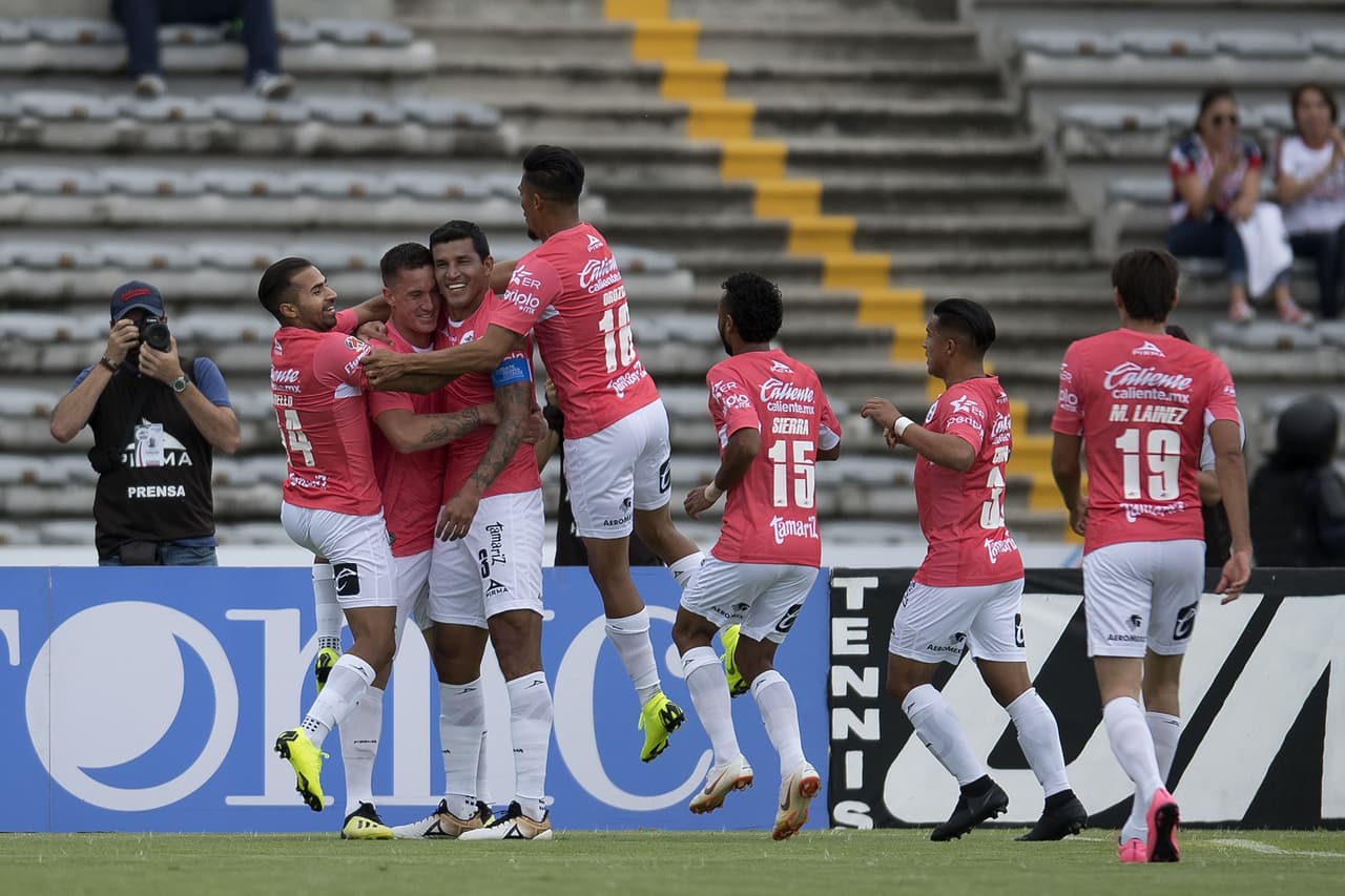 Leonardo Ramos marcó el 1-0 de Lobos BUAP al minuto 13 del primer tiempo tras pase de Bryan Rabello.