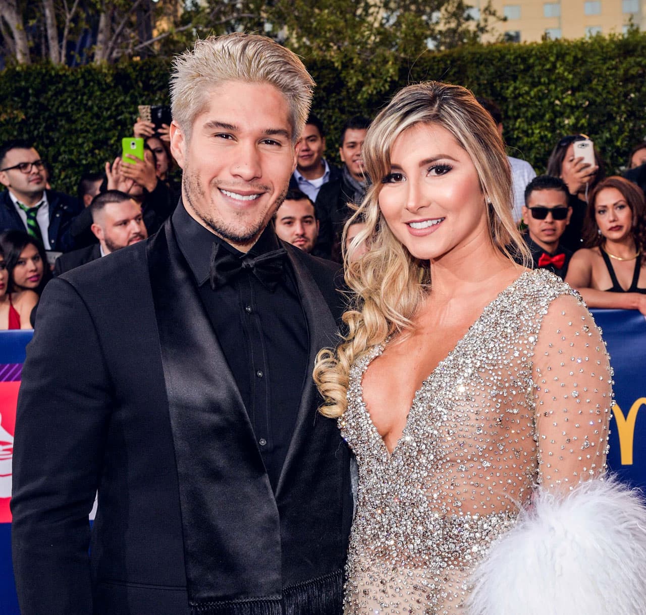 Su enfermedad no solo lo afectó físicamente, fue un duro golpe en la parte emocional que ha logrado sobrellevar gracias al amor de su familia y el positivismo de su esposa.
<br>