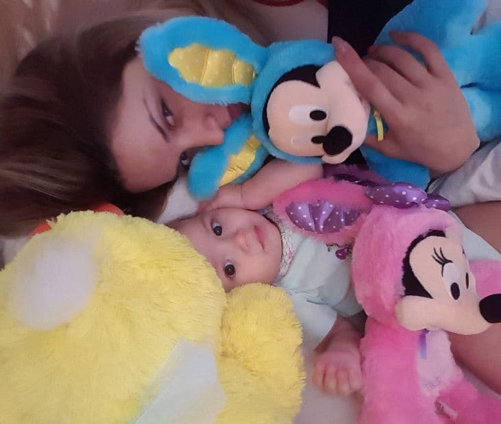 Así pasan sus tardes, juntas llenas de mucho amor.