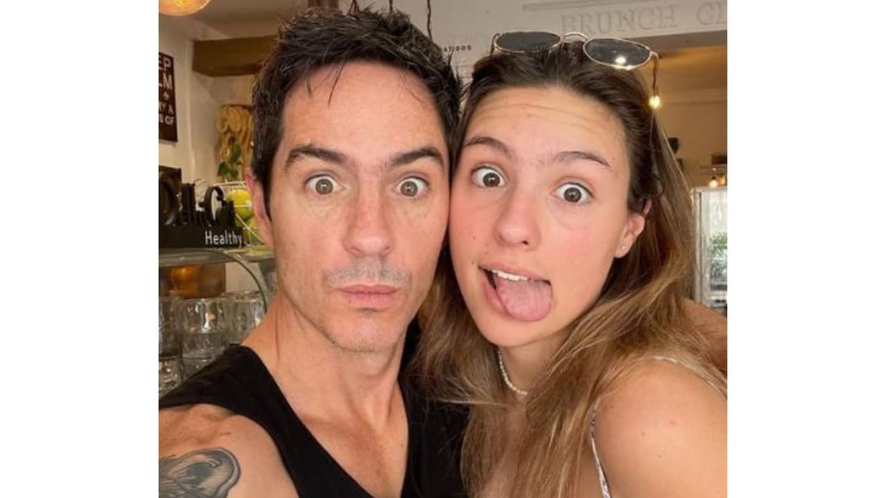 Mauricio Ochmann y su hija
