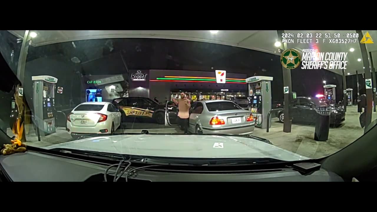 El sospechoso se detuvo en una gasolinera y fue puesto bajo custodia.