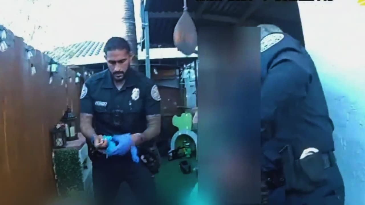 Videos corporales del momento cuando policías le disparan a un hombre con un cuchillo en Sweetwater