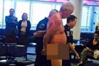 Hombre se desnudó en el aeropuerto. Foto tomada de Facebook.