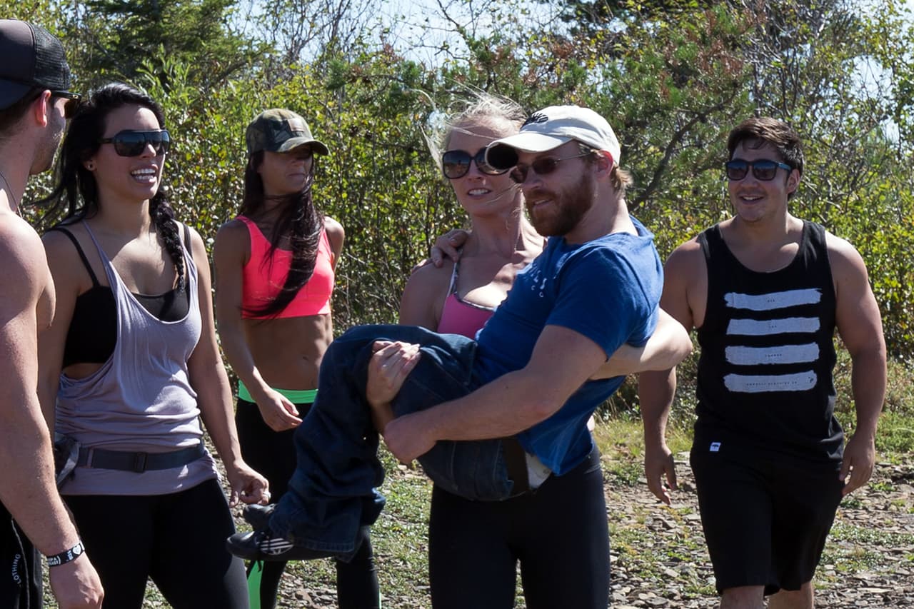 Jeff estaba en muy buenas manos que lo llevaron a través de la montaña.