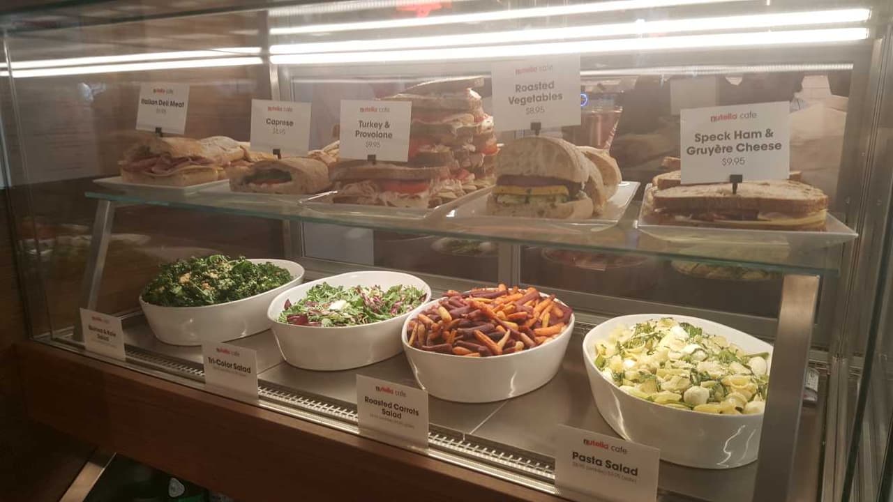 Como paninis, ensaladas e incluso sopas.