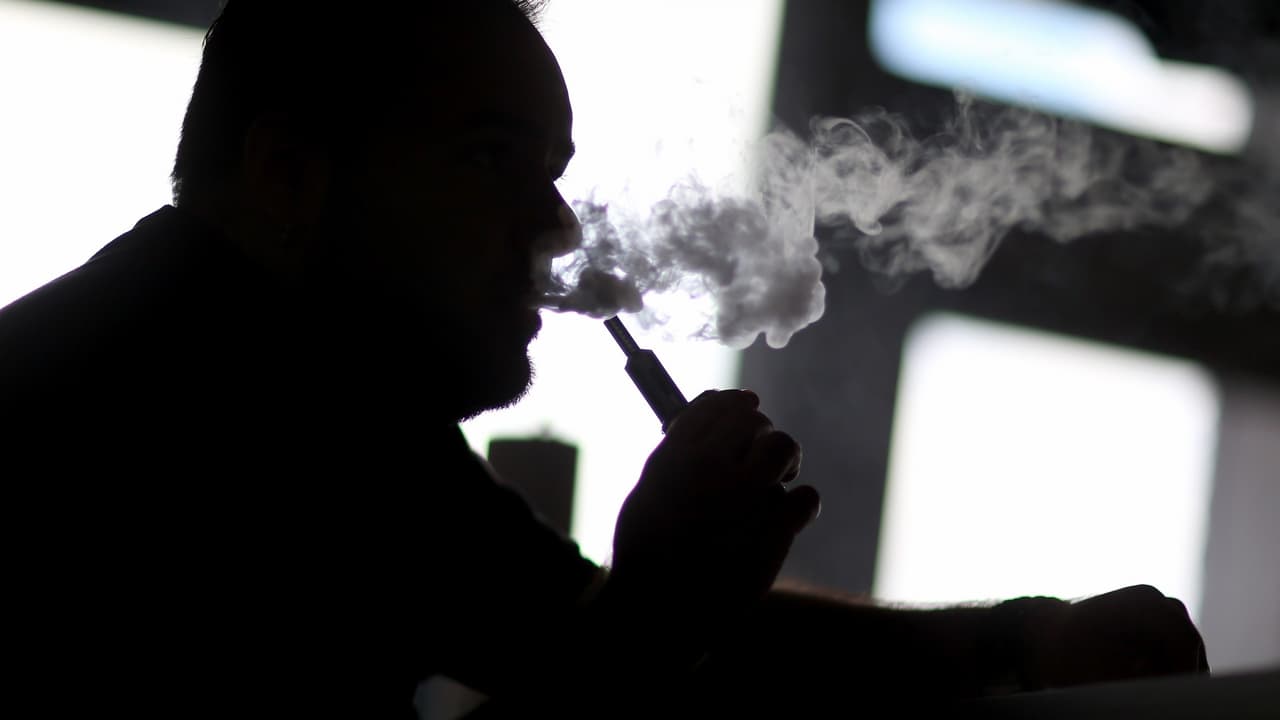 Ascienden a 9 las muertes por misteriosa enfermedad asociada al 'vaping': esto es lo que debes saber 