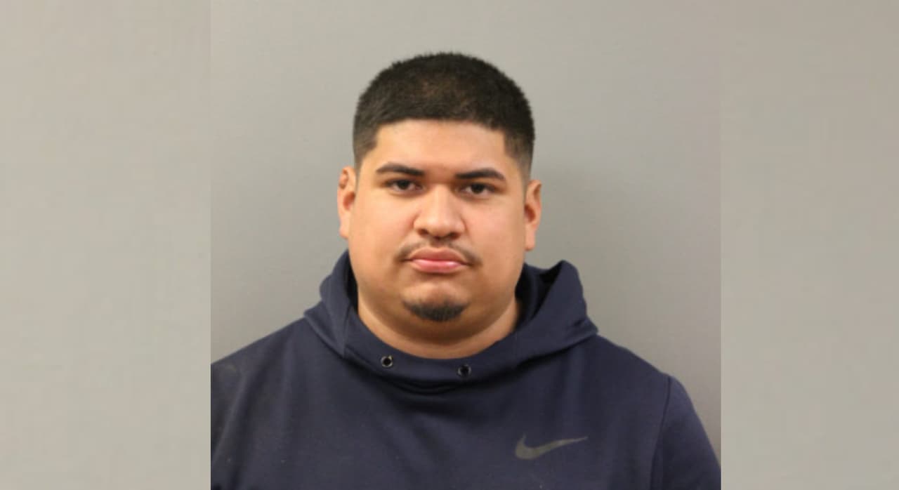 Sujeto es acusado de matar a hombre mientras intentaba robarle el auto