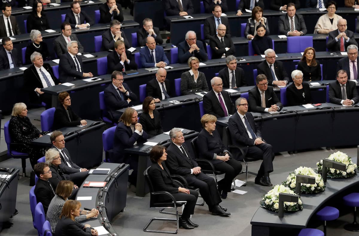 Alemania llamó a rescatar del olvido a las 300,000 víctimas de la eutanasia practicada por el régimen nazi en personas enfermas y discapacitadas, y recordó que la muerte de muchas de ellas en cámaras de gas sirvió como "ensayo" y "modelo" para los posteriores asesinatos masivos en los campos de exterminio.