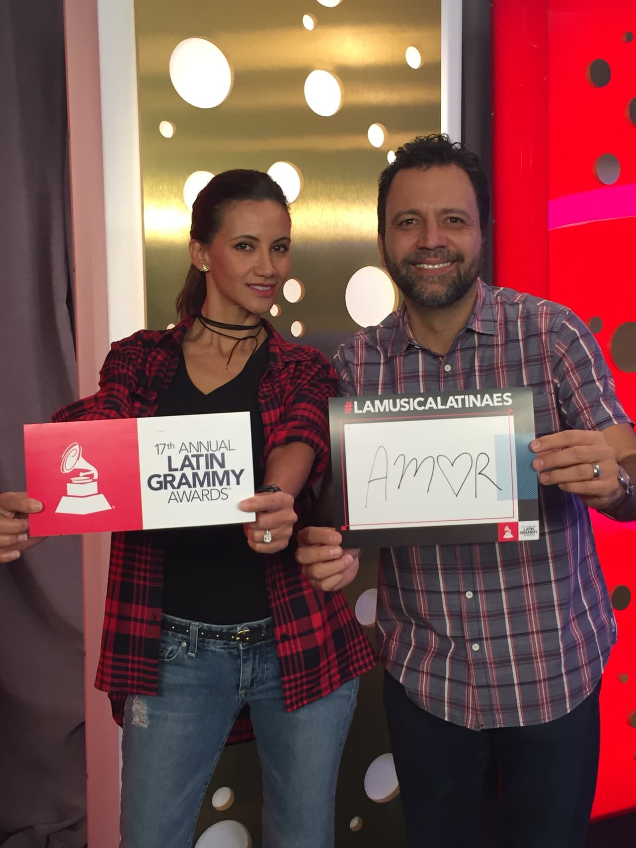 Omar y Argelia llevaron su amor al Latin GRAMMY.