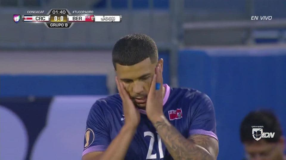 Tiro desviado de Nahki Wells