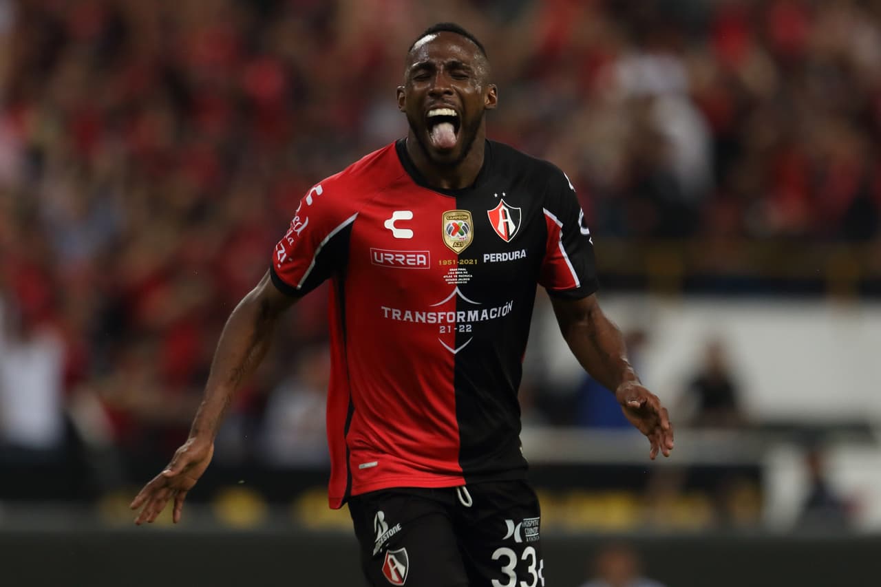 ¡Qué riñones de Quiñones! Julián puso el 2-0 para Atlas con golazo