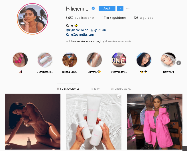 <b><a href="https://www.hopperhq.com/" target="_blank">HopperHQ</a></b> es una herramienta de marketing digital que analiza perfiles de Instagram y estudia múltiples factores como la participación de la audiencia, el conteo de seguidores y la frecuencia de publicaciones para determinar el valor real de cada publicación.