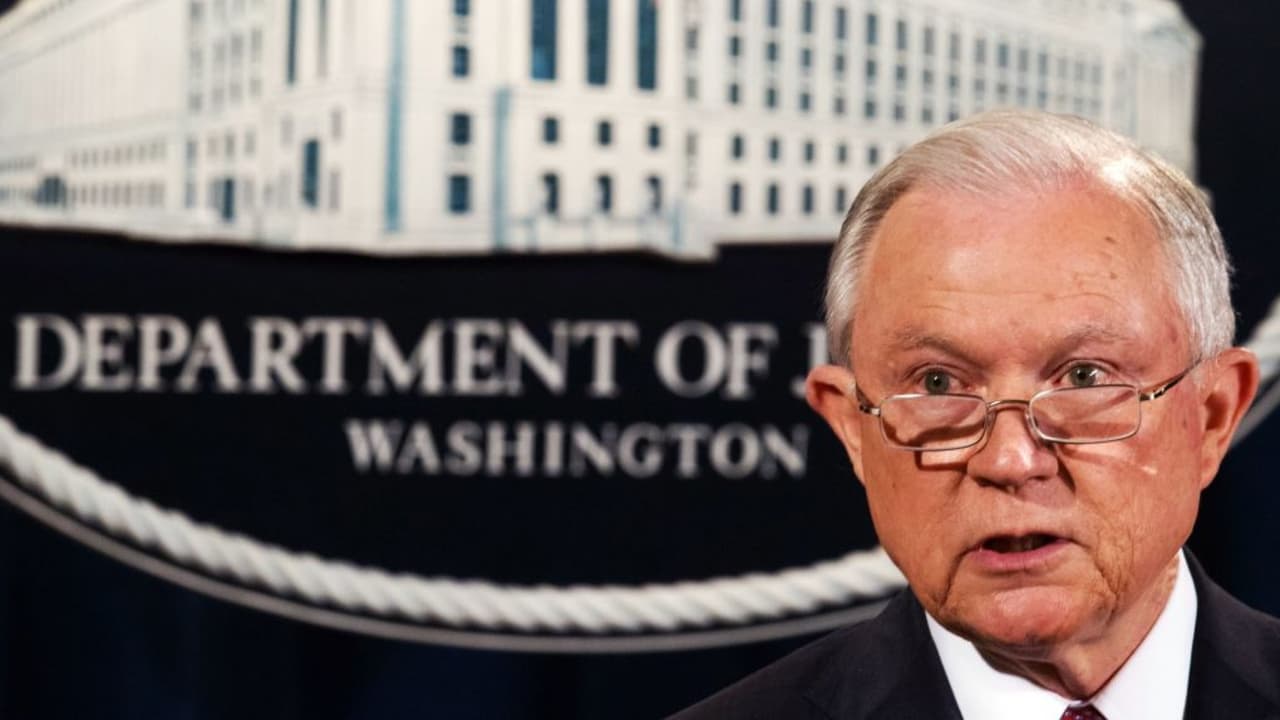 Las mentiras de Jeff Sessions para justificar la eliminación del DACA