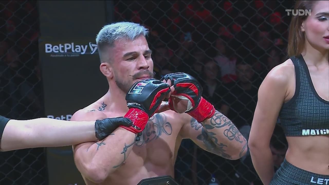 ¡Otro nocaut fulminante! Andrés Leal lo gana