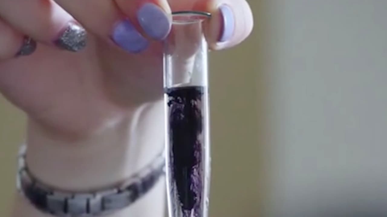 Vecinos de Watts buscan soluciones por agua con plomo que sale de sus grifos: esto harán