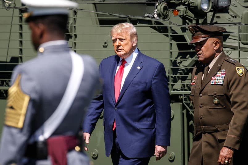 Estas son todas las veces que el presidente Trump ha insultado públicamente a militares de EEUU