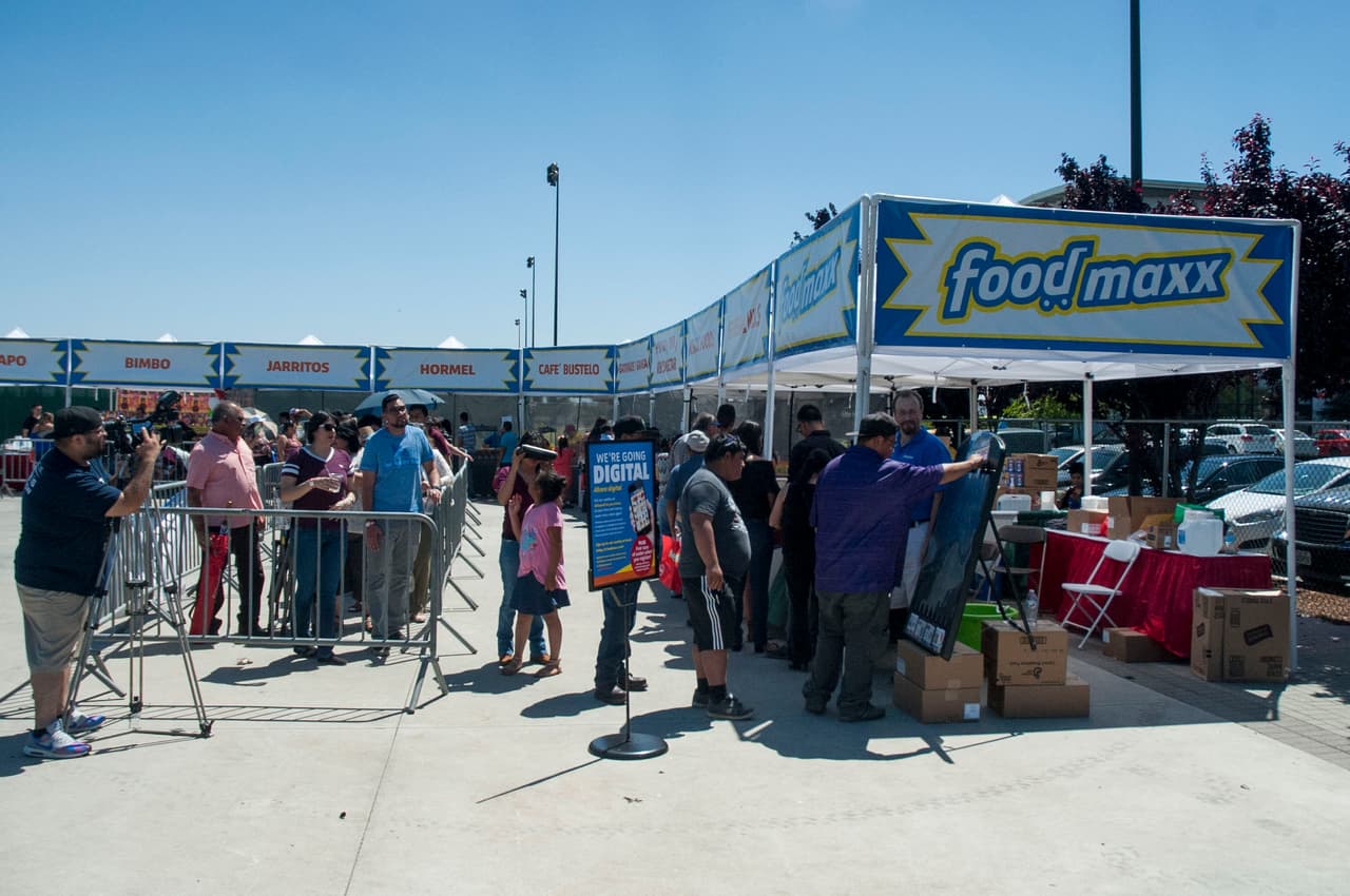 Festival del Cinco de Mayo con la familia Univision Fresno