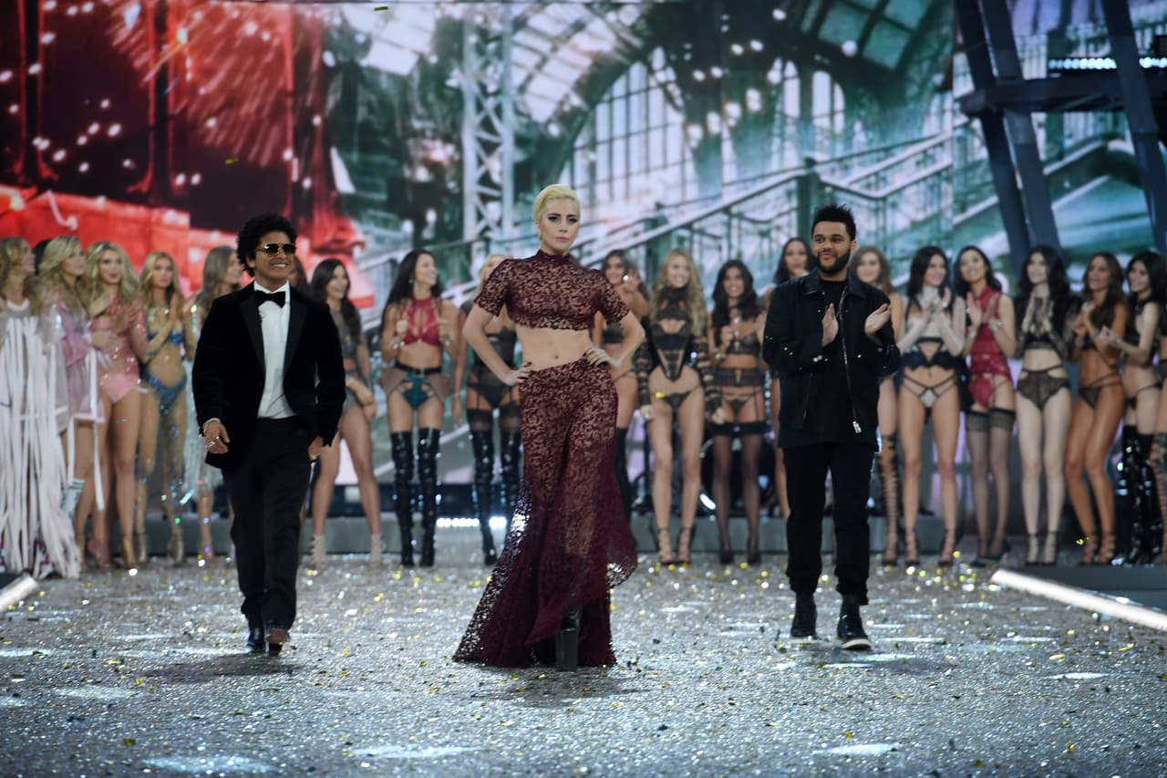 PARIS, FRANCE - NOVEMBER 30: Bruno Mars, Lady Gaga, The Weeknd and Victoria's Secret Models walk the runway during the 2016 Victoria's Secret Fashion Show on November 30, 2016 in Paris, France. (Photo by Dimitrios Kambouris/Getty Images for Victoria's Secret)