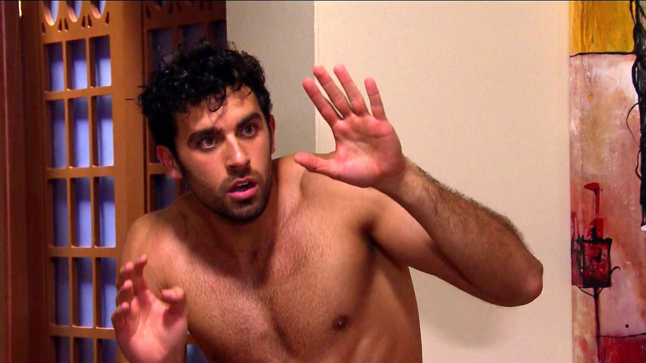 Por poco y David te ve desnuda.