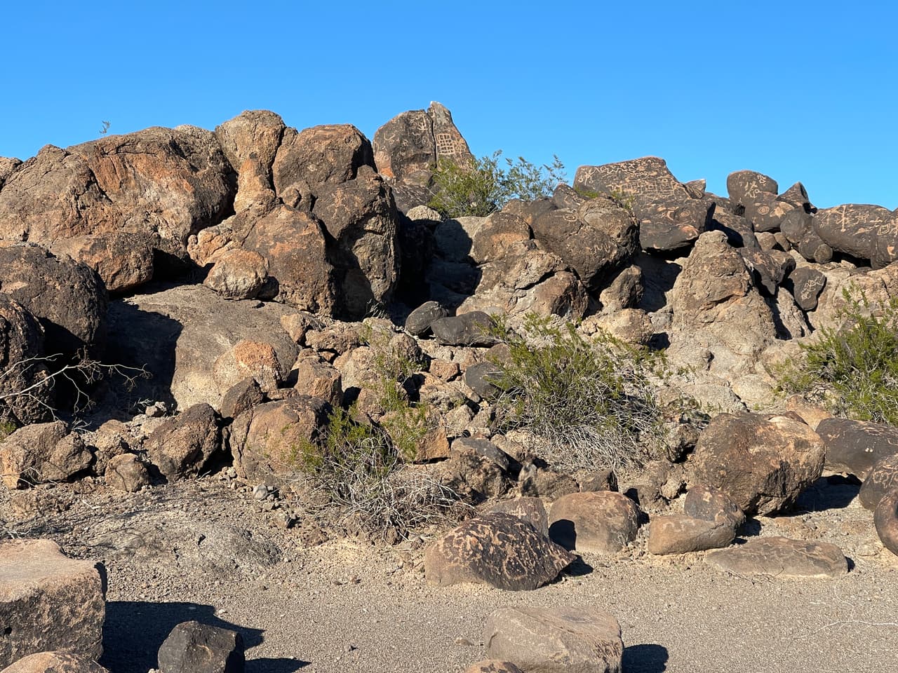 No dejes de visitar este 
<b>asombroso sitio arqueológico de Arizona</b> ya sea para acampar, visitar por el día o para hacer un picnic. Y la próxima vez que pases por Gila Bend, recuerda que esta es una parada obligatoria.