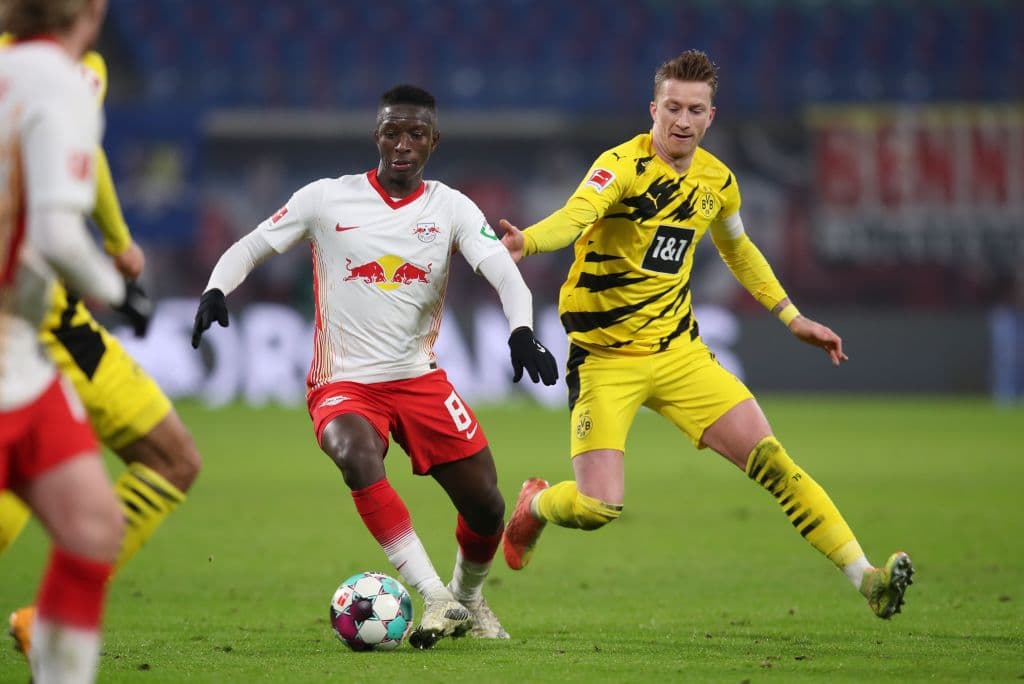 RB Leipzig deja ir el liderato de la Bundesliga ante el Dortmund | La derrota de los de Nagelsmann y todos los resultados de la cerrada justa alemana.