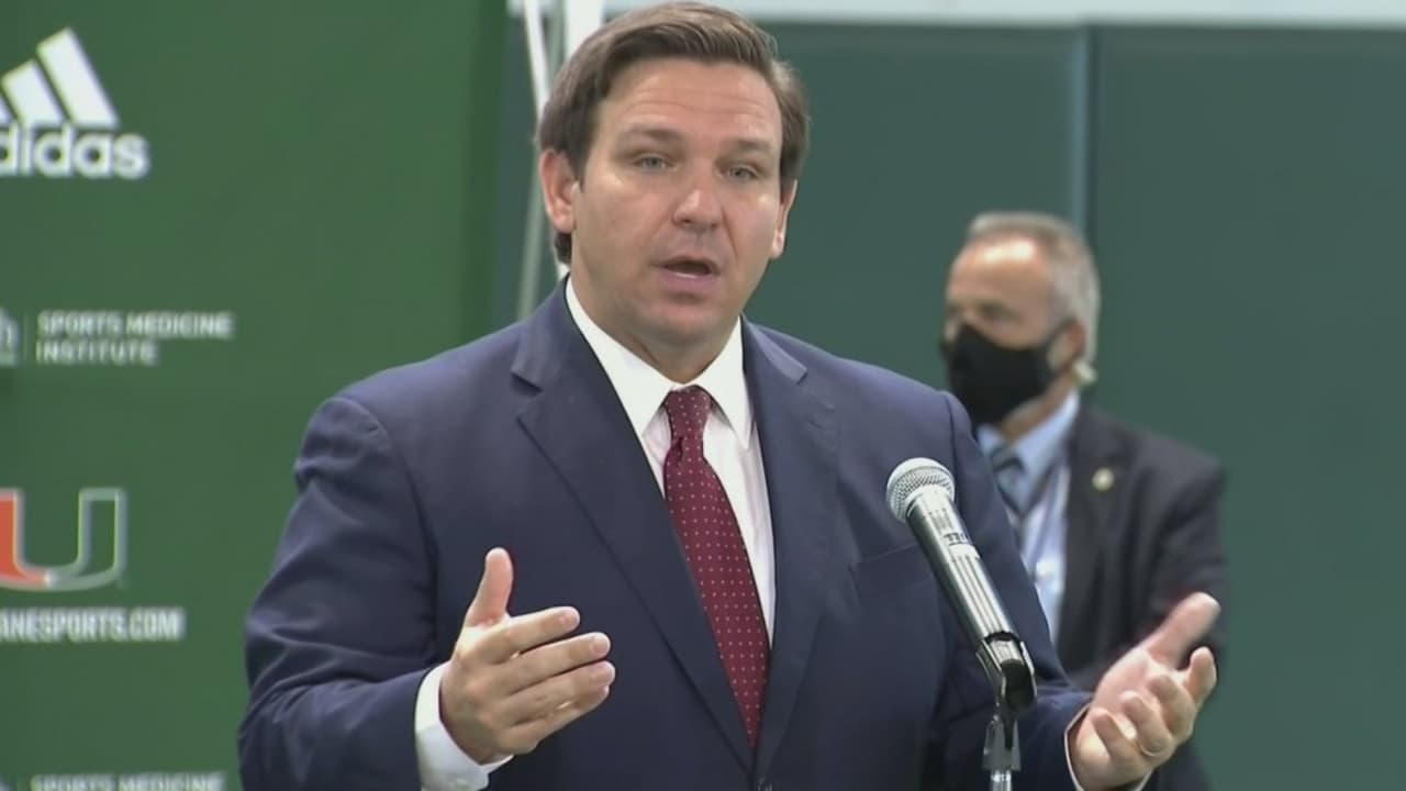 Ron DeSantis dice no estar alarmado por el aumento considerable de casos de coronavirus en Florida