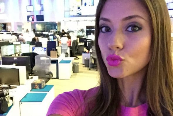 ¡Pero qué besotes se repartieron en esta novena temporada de Nuestra Belleza Latina! Algunos muy tiernos y muestras de gran cariño y otros tan intensos, que desbordaron tremenda pasión. ¿Quieren ver este exquisito repertorio?