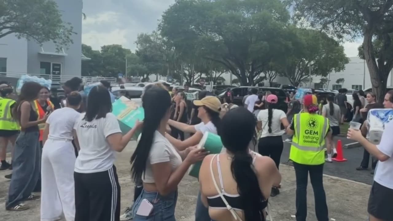 Venezolanos en el sur de Florida gestionan ayuda para ser enviada a Venezuela