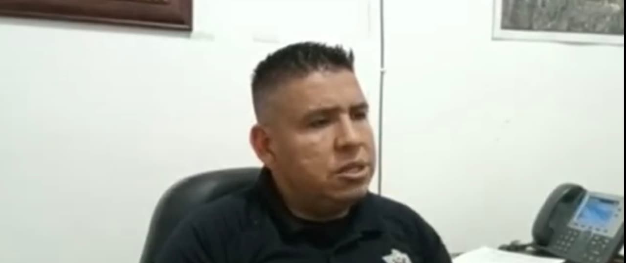 El cuerpo fue hallado por la policía de El Fuerte, Sinaloa, según lo explicó el jefe de la corporación, Nathanael Téllez,
<b>quien comandó el cateo de la vivienda donde además se encontró ropa de otras mujeres. </b>
<br>