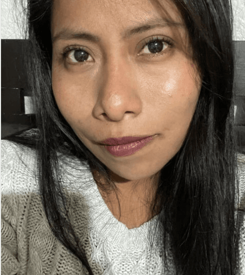 <b>#3 Acepta y celebra su tono de piel </b>
<br>
<br>Uno de los principales problemas a los que se ha enfrentado ‘Yali’ es el racismo, pero ella ha sabido hacer oídos sordos a los comentarios negativos por su tez. 
<br>