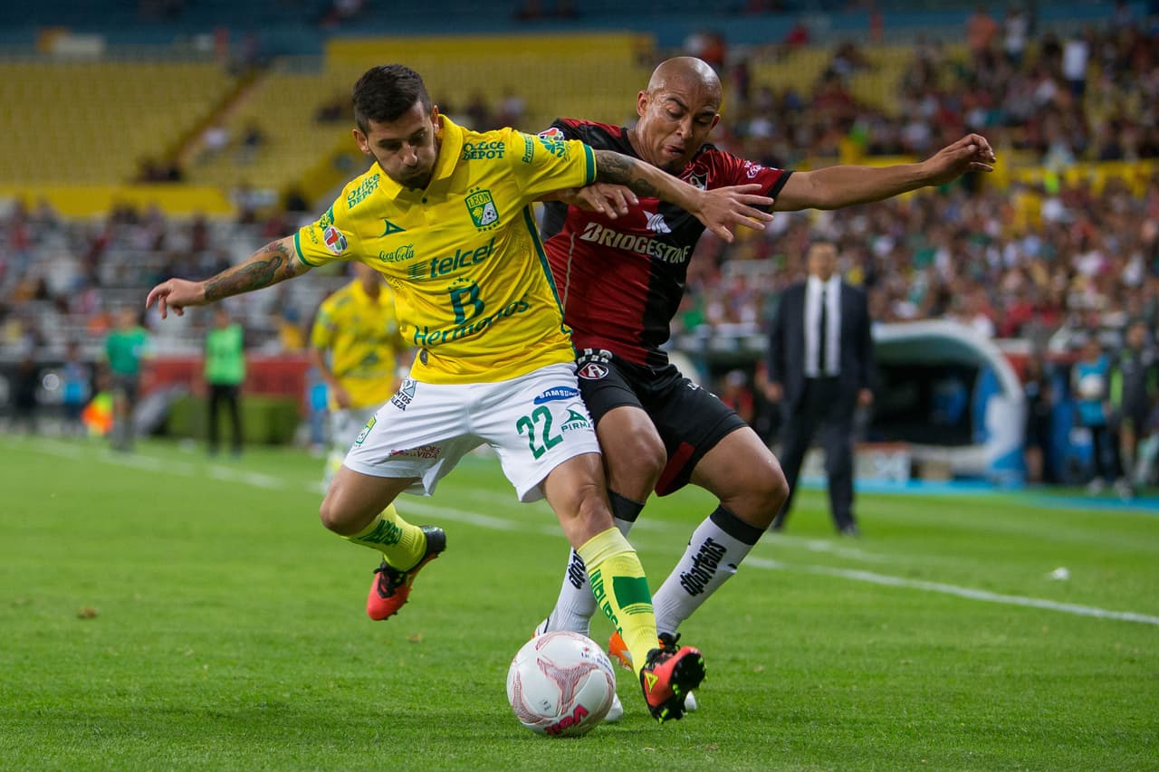 León se mantiene en la lucha, Atlas en el fondo tras empate en el Jalisco