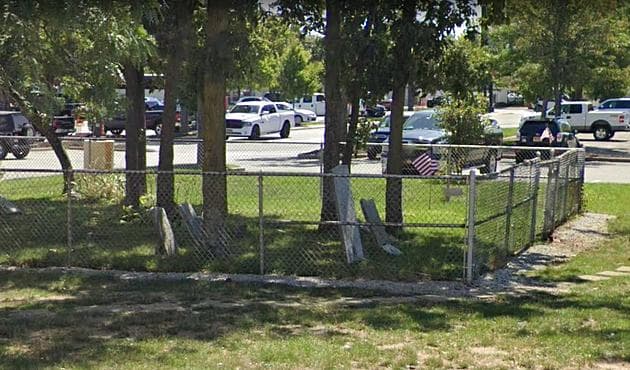 En fotos, Home Depot de Nueva York se construyó alrededor de un antiguo cementerio familiar