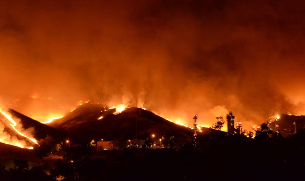 El "Sherpa Fire" ha consumido más de 1,000 acres en el condado de Santa Bárbara en California.