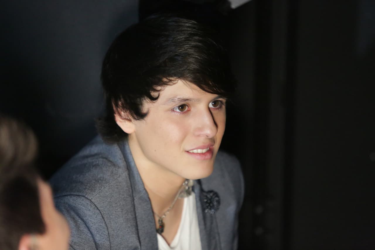 Te llevamos en exclusiva detrás del primer show de La Banda LIVE. We take you behind the scenes.