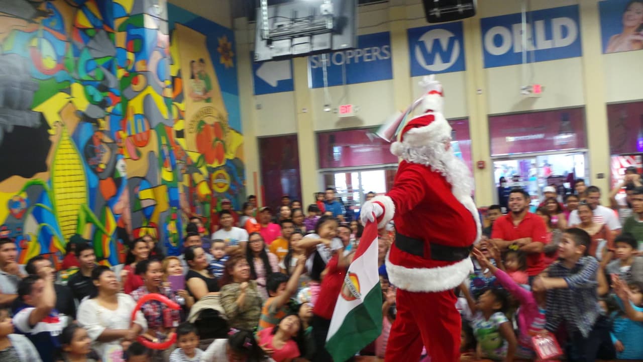 Y, por supuesto, también se espera la llegada de Santa Claus, para que comparta con los asistentes.