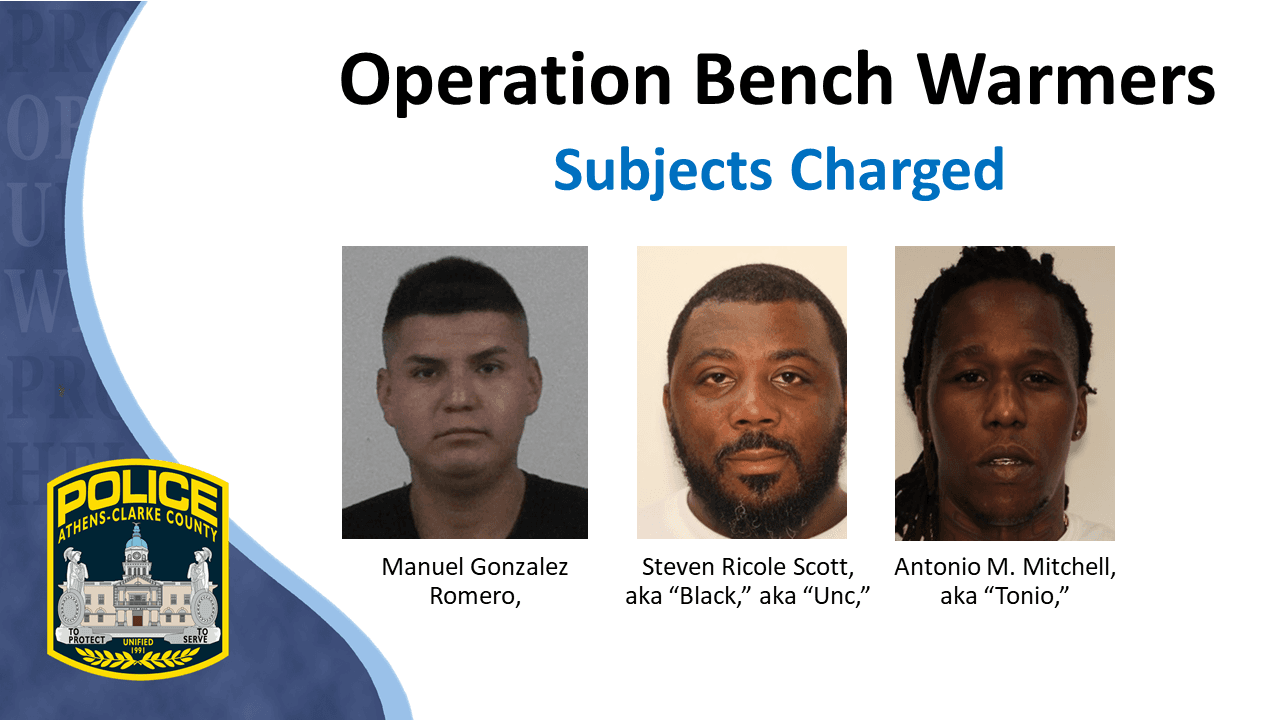 Manuel González, Steven Ricole Scott y Antonio M. Mitchell.