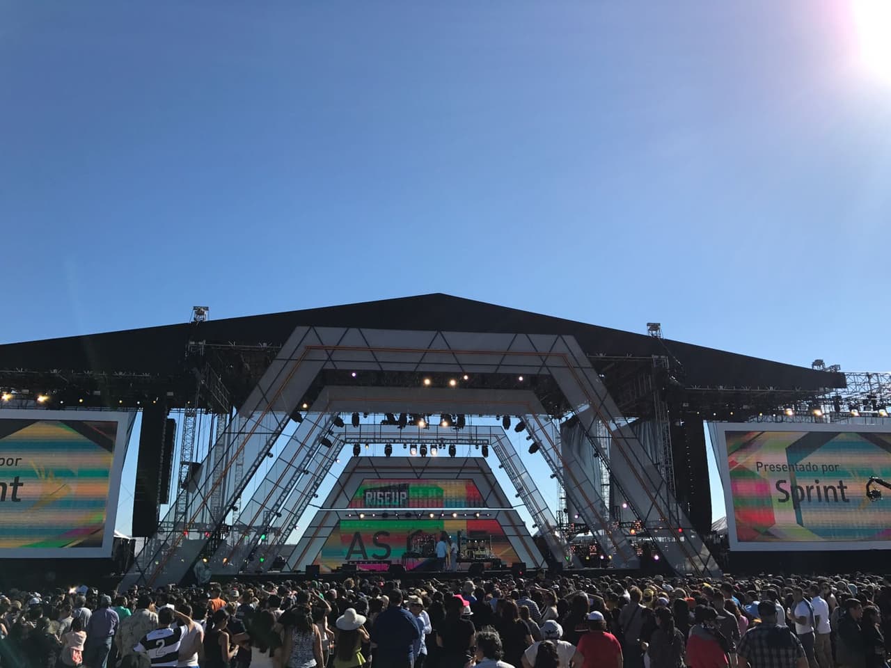 Más de 12,000 personas asistieron al evento gratuito que se realizó en el Cross Border XPress de San Diego. Foto: David Maris.