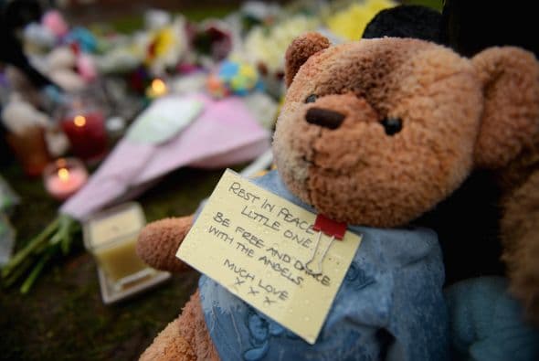 El jefe auxiliar de la policía, Malcolm Graham, informó este sábado de madrugada de que el cadáver de un niño, que parece ser casi con seguridad el de Mikaeel, había sido encontrado poco antes de la medianoche del viernes en Fife, al norte de Edimburgo.