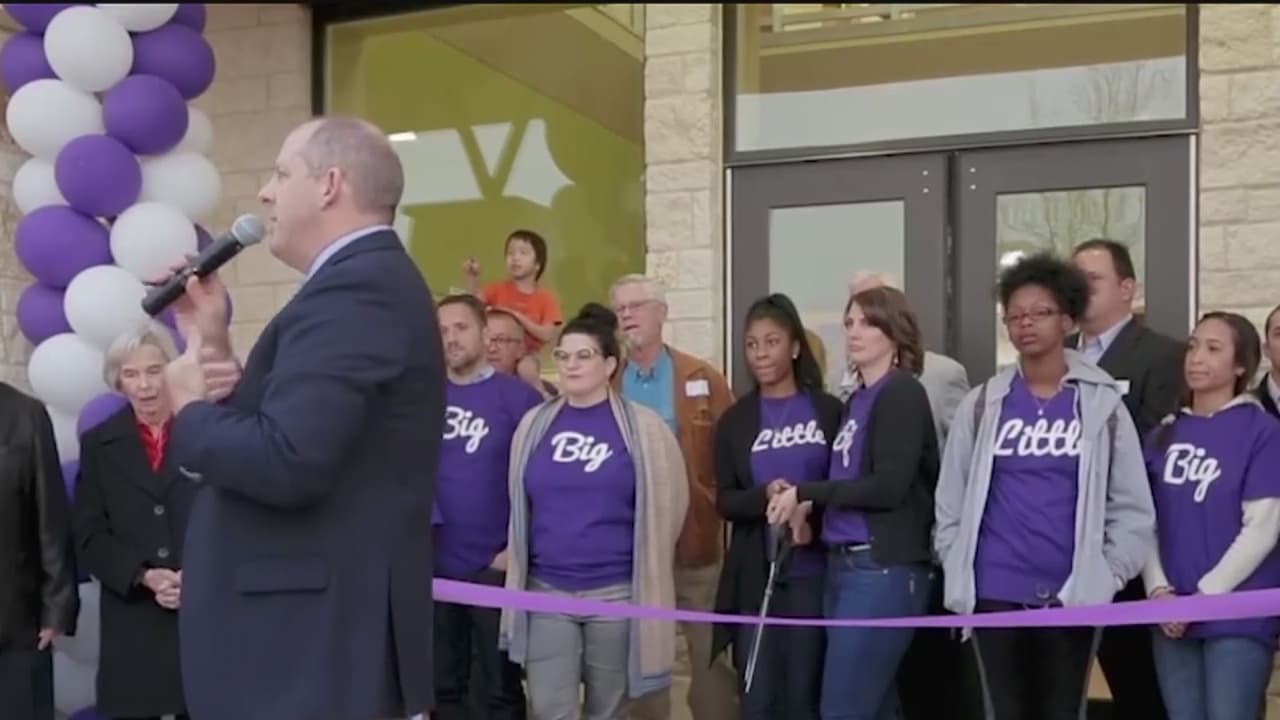 ‘Big Brother Big Sisters’ busca mentores para jóvenes hispanos