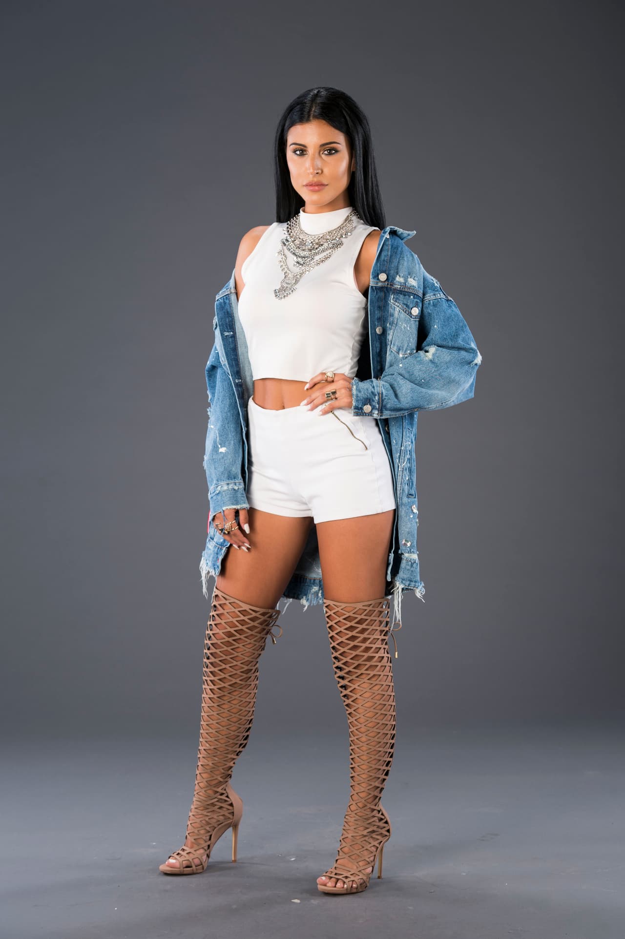 Dice que la gente cree que porque es bonita no tiene talento, pero ella demostrará que desde años atrás se ha formado para ser una gran artista.