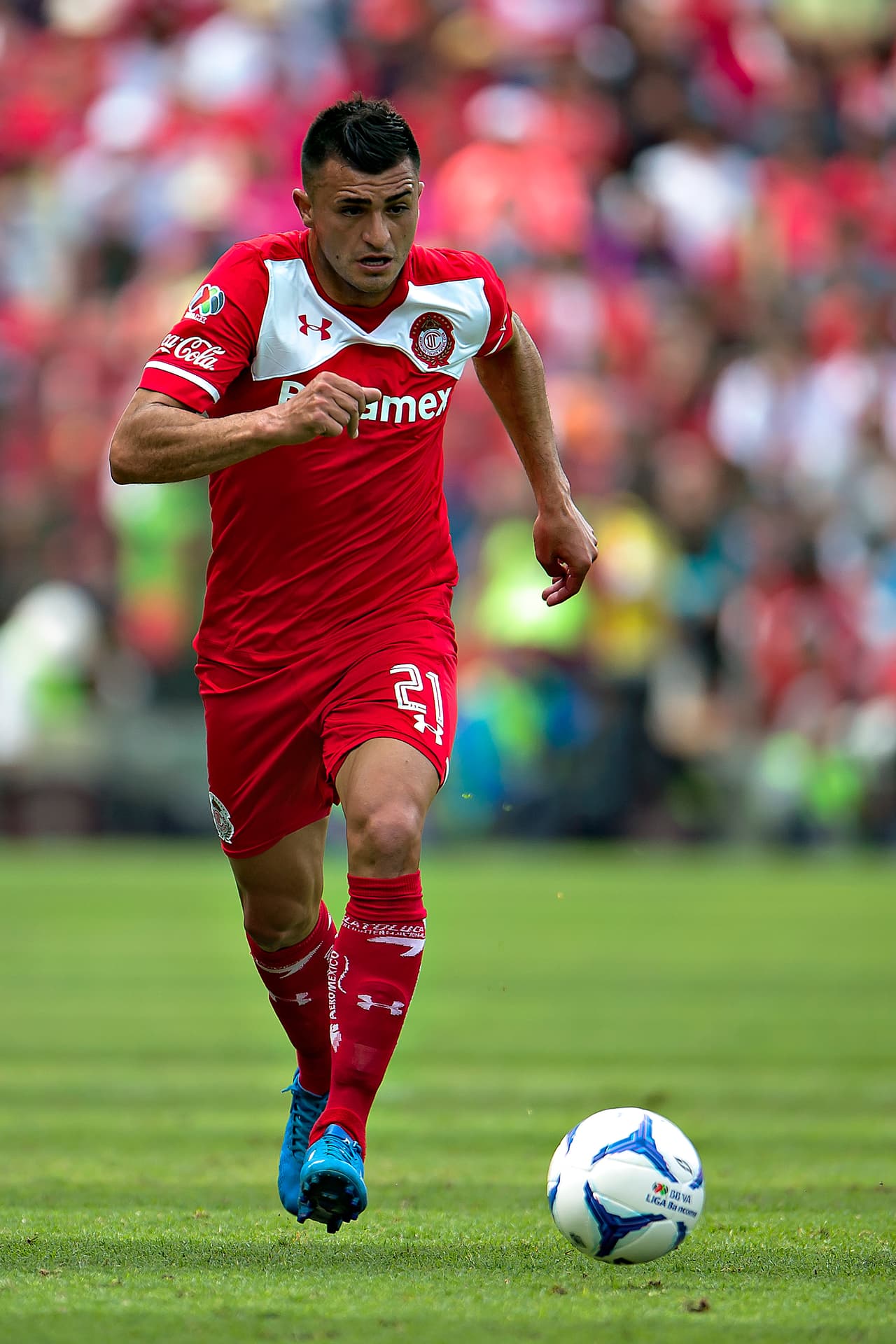 Toluca tuvo un magnífico Apertura 2015 y terminó en segundo sitio del torneo regular en gran parte gracias a los goles de Enrique Triverio y Fernando Uribe que deberán reeditar sus actuaciones, al igual que hombres como Carlos Esquivel, para tener a los Diablos en los más alto y consolidarse al mismo tiempo como figuras de la Liga MX.