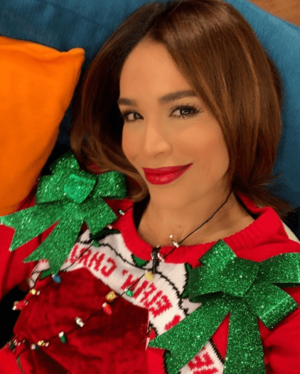 El día de llevar el 'Uggly Sweater', Karla disfrutó de una mañana muy navideña.