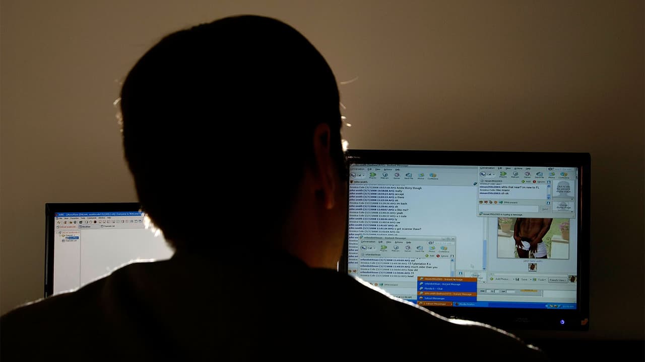 'Guardaba fotos de bebés junto a genitales': Condenan a 35 años de prisión a un joven por explotación sexual