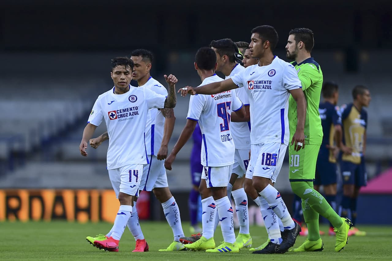 Siboldi decidió hacer diez cambios en La Máquina para la segunda mitad del cotejo.