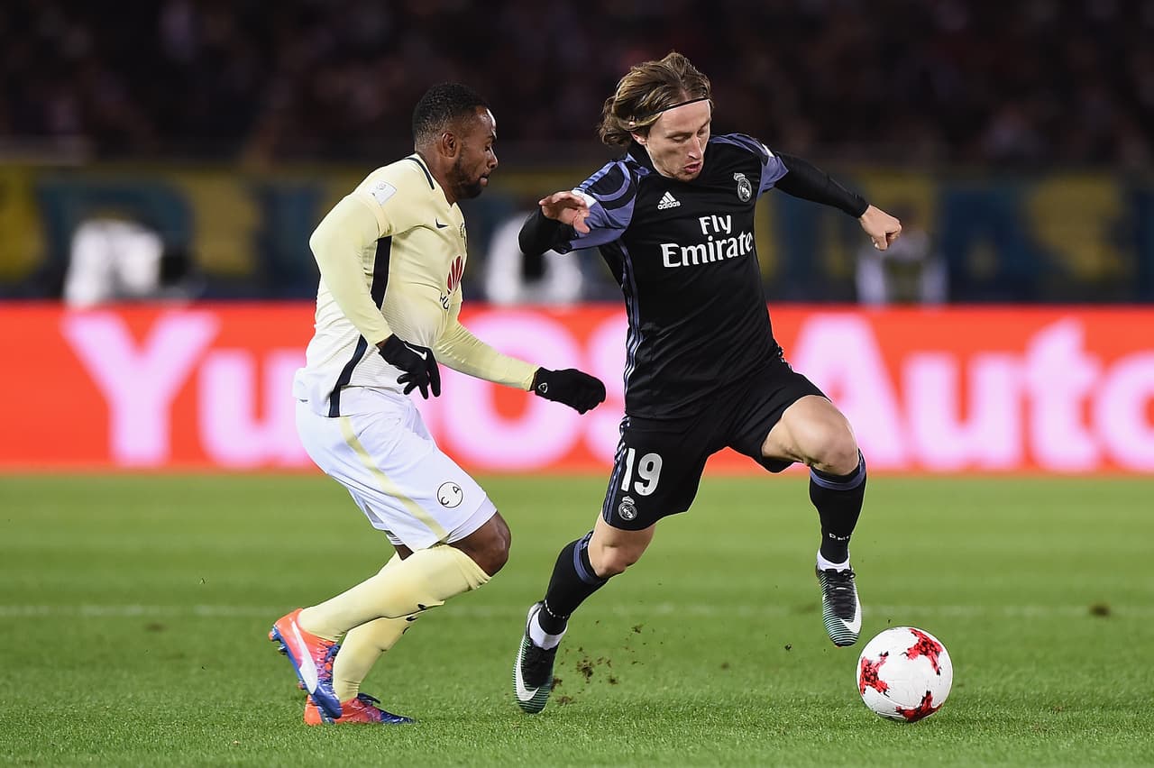 Alex Ibarra- En el medio campo fue mucha entrega, corrió, recuperó balones e intentó profundizar con el equipo pero no fue suficiente para hacerle daño al campeón de Europa. Calificación 7.