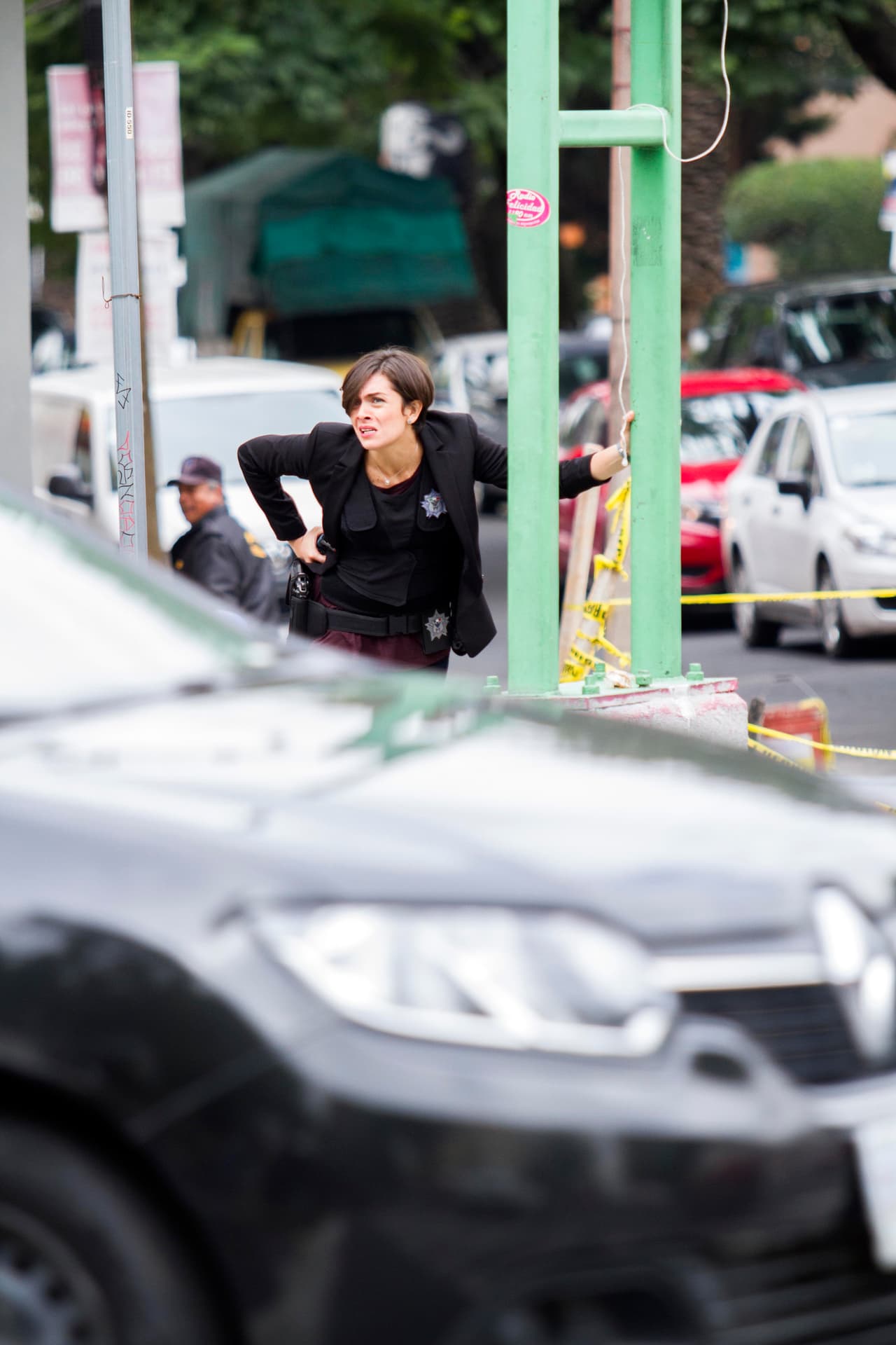 Mónica enfureció al descubrir que había perdido el rastro de la enfermera.