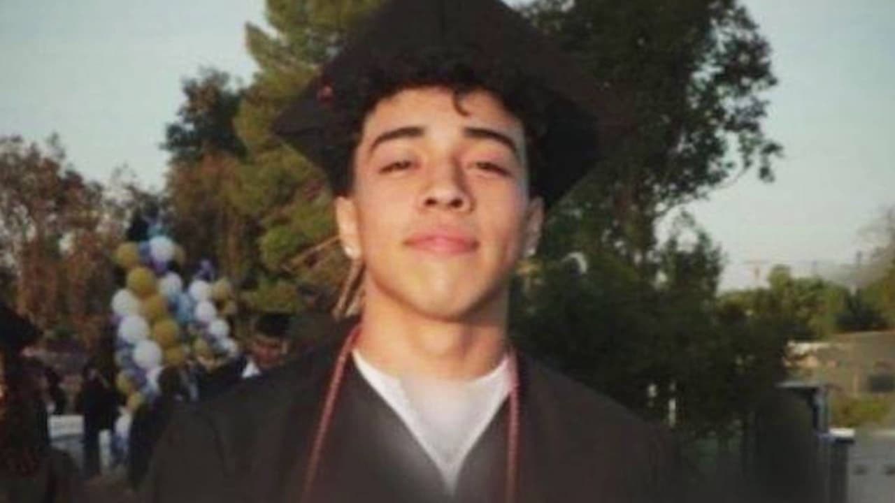 Familia exige justicia por joven baleado por la policía