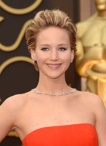 Jennifer Lawrence no se arrepiente de hacer cortado su rubia melena, pues hoy más que nunca luce sexy y el éxito le llueve gracias a su imagen.
